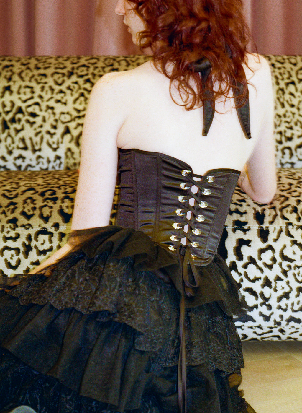 Alara Corseted Midi Dress - Noir Black