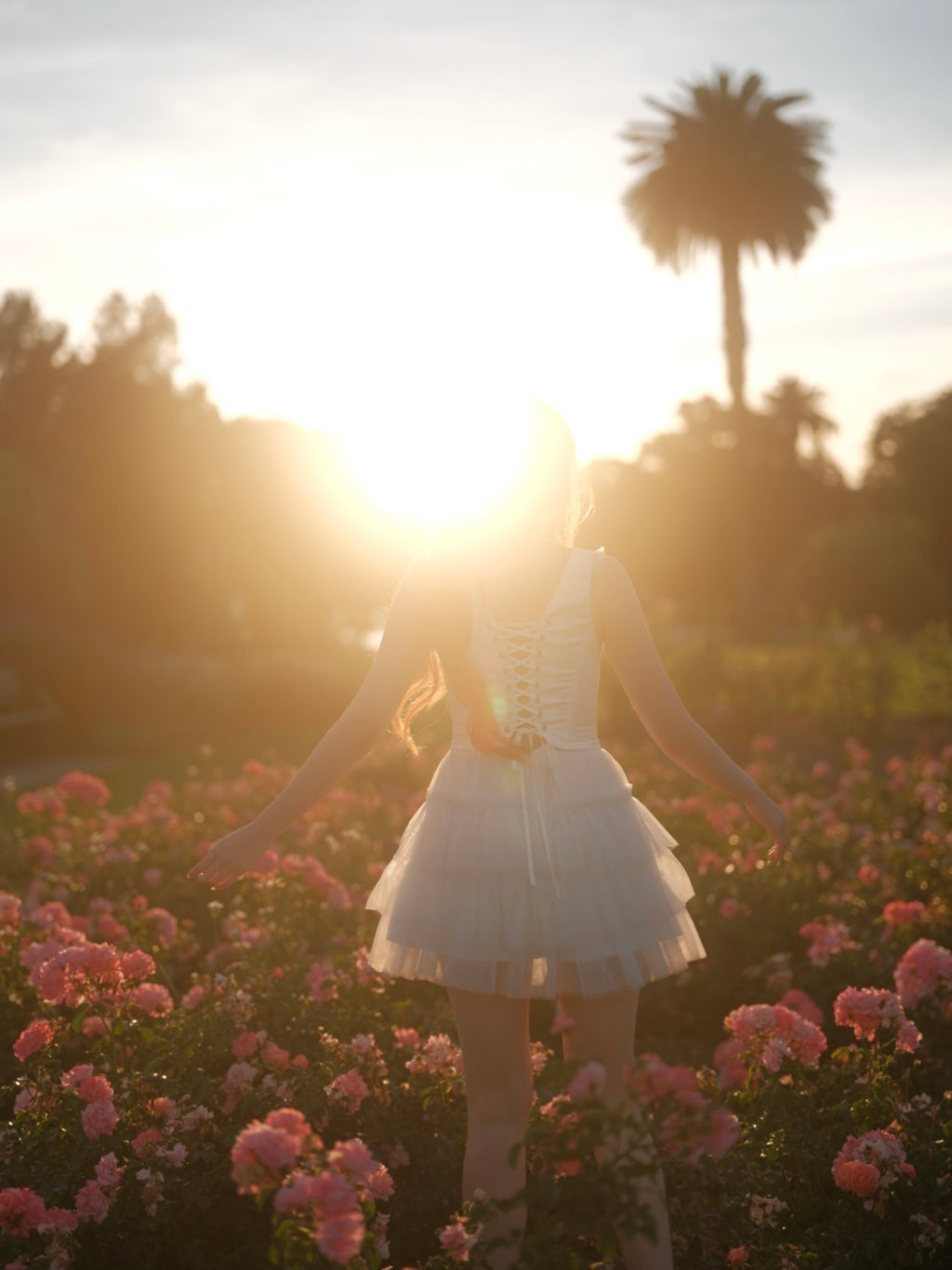 Ellia - Feather White