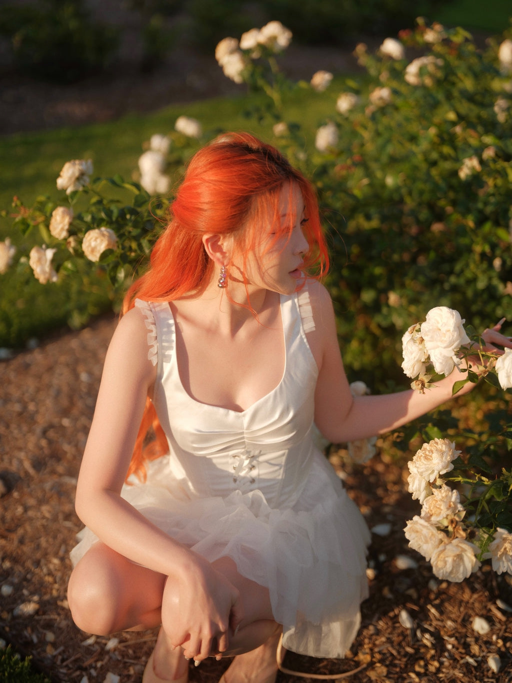 Ellia - Feather White