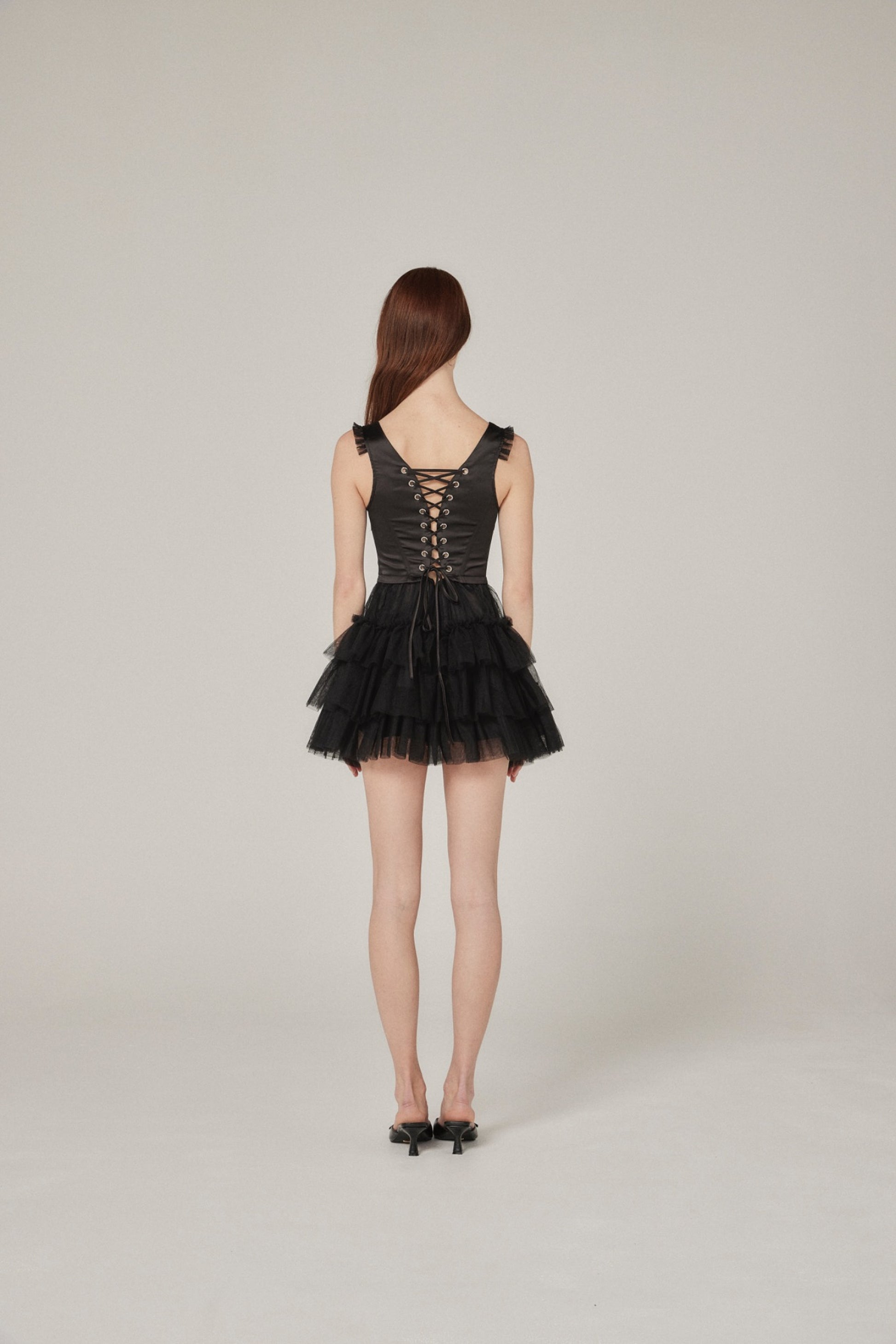 Ellia - Classic Black