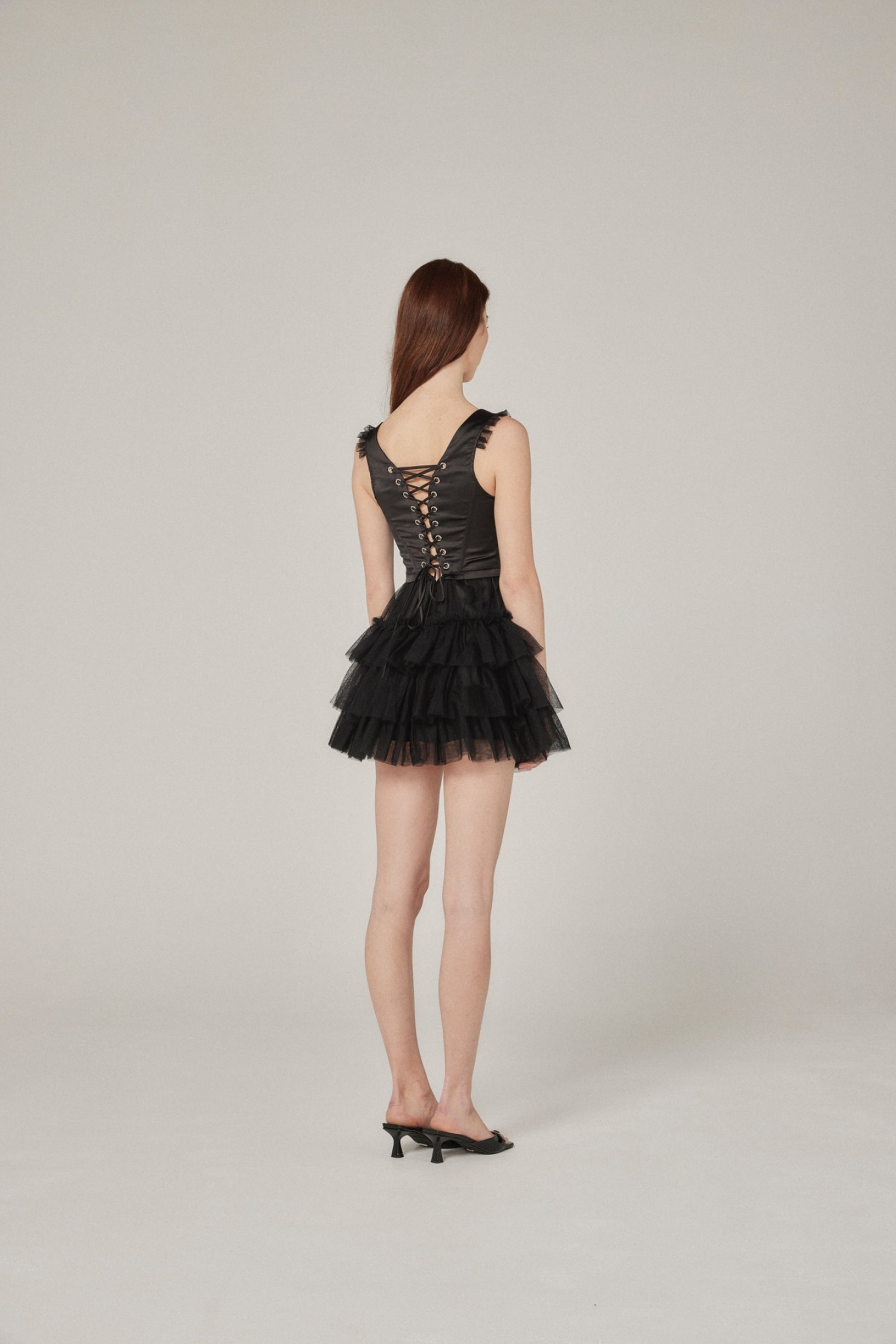 Ellia - Classic Black