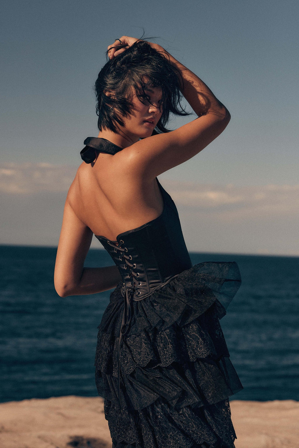 Alara Corseted Midi Dress - Noir Black