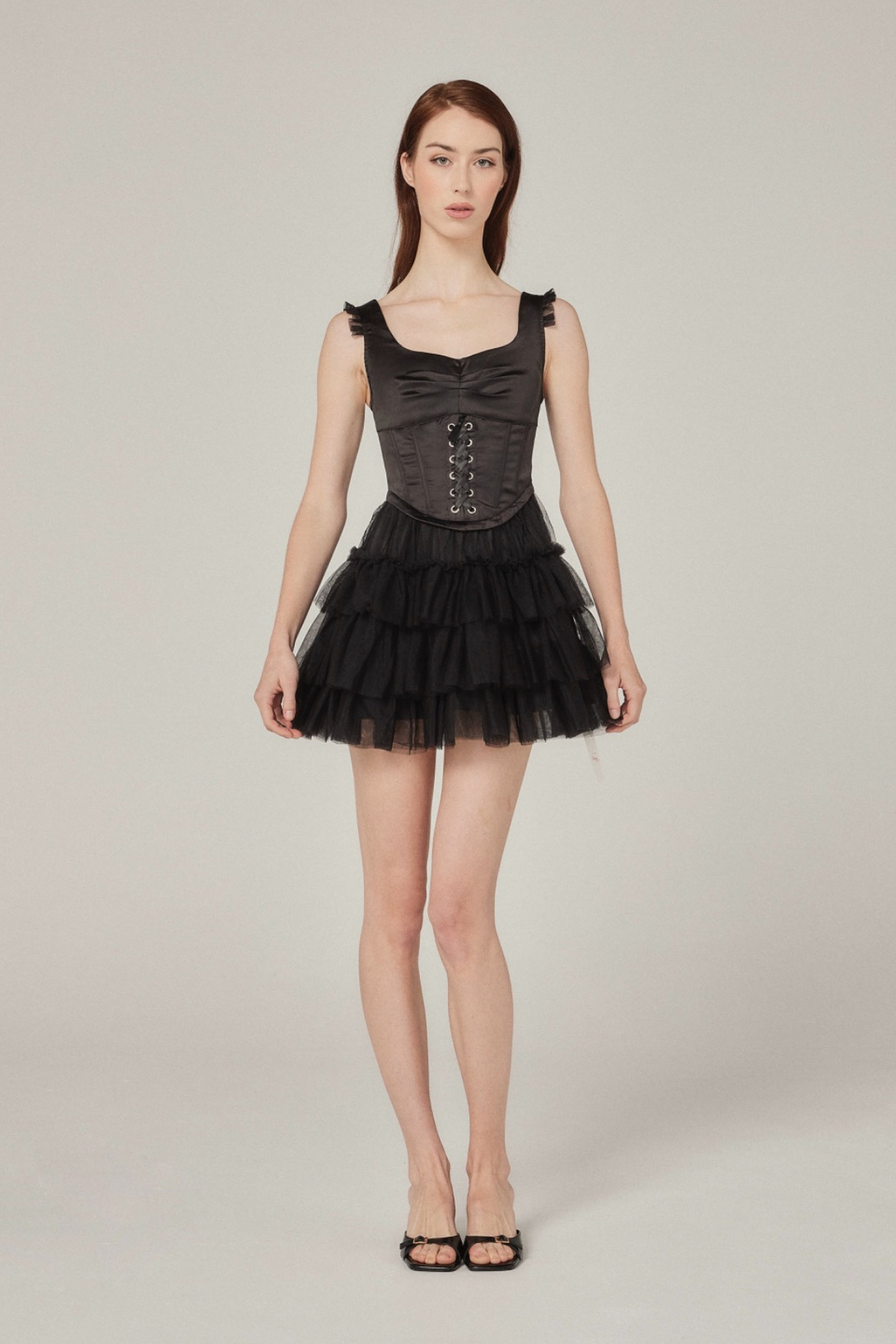 Ellia - Classic Black